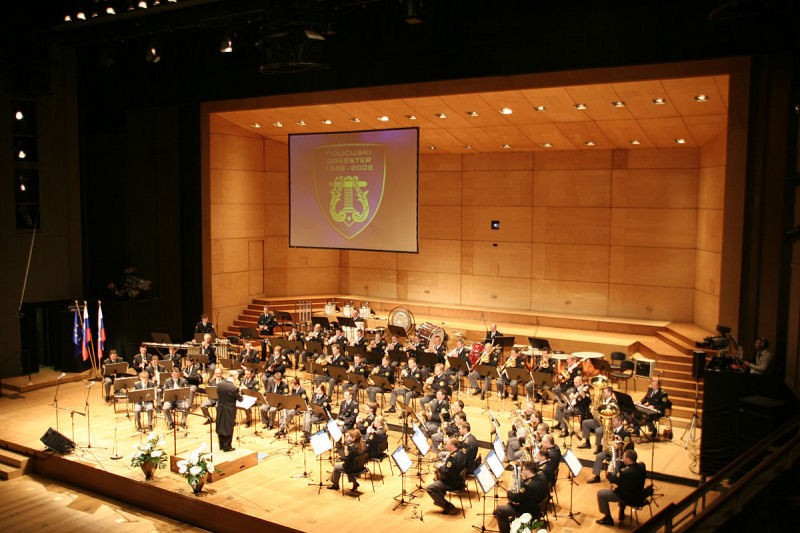 slika s koncerta ob 60-letnici Policijskega orkestra, Ljubljana, Cankarjev dom, 2008