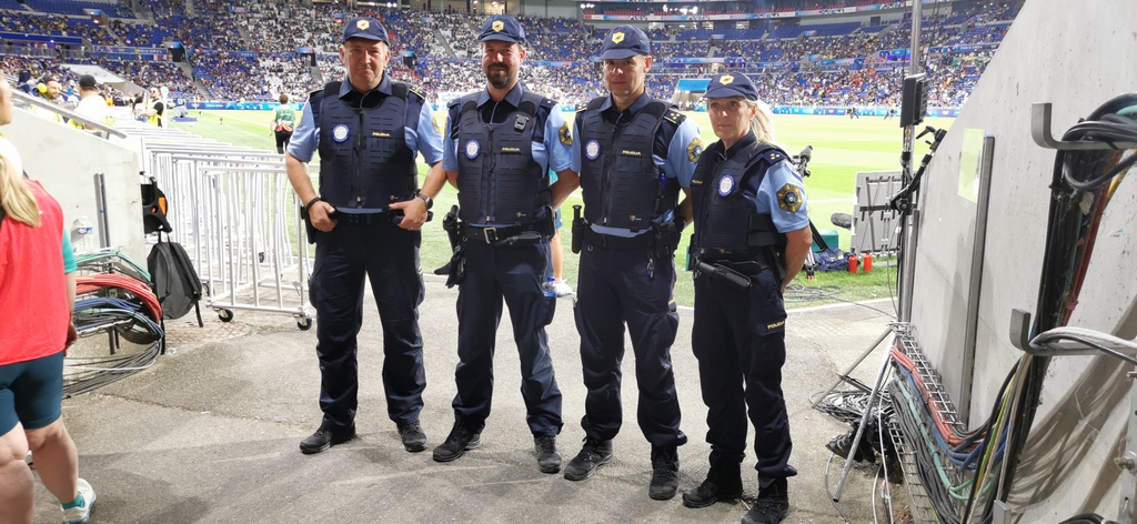 Slovenski policisti skrbijo za varnost na Olimpijskih igrah