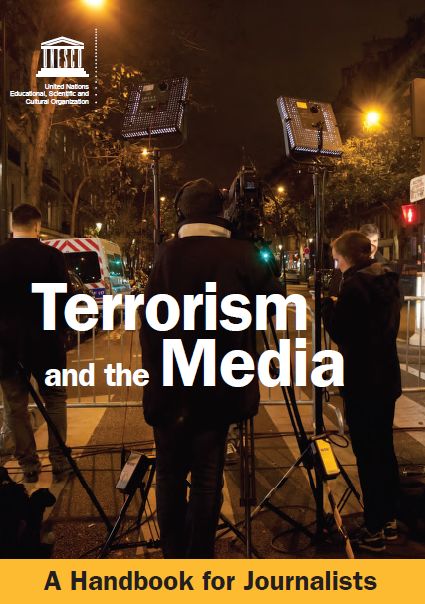 slika naslovnice UNESCO prirocnika Terorizem in mediji