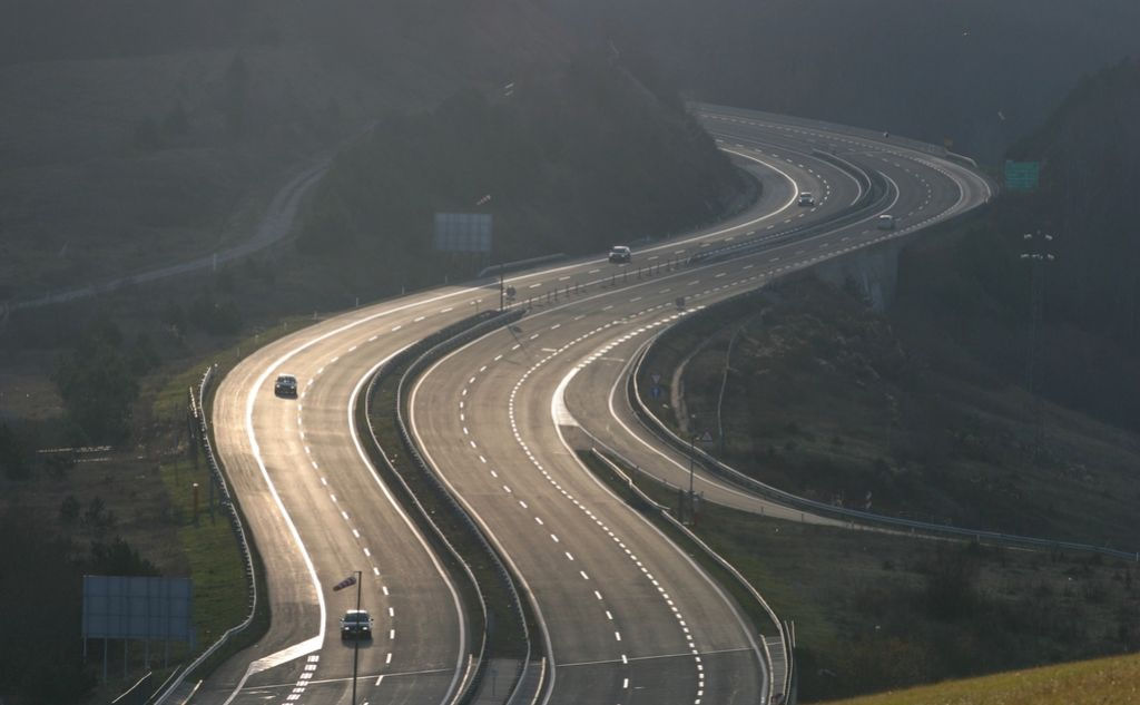 slika avtoceste iz zraka